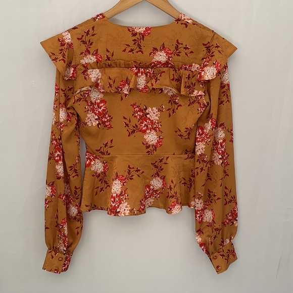 MAJORELLE Broadway V-Neck Ruffle Floral Satin Top Blouse Revolve Size XS - Picture 11 of 14